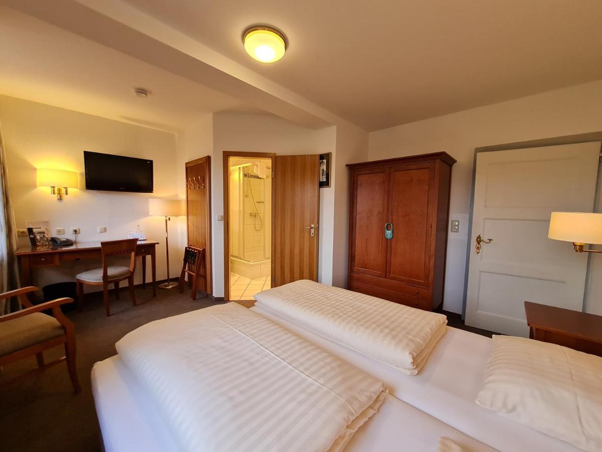 Hotel Waldquelle - Baumhaushotel Эрцен Экстерьер фото