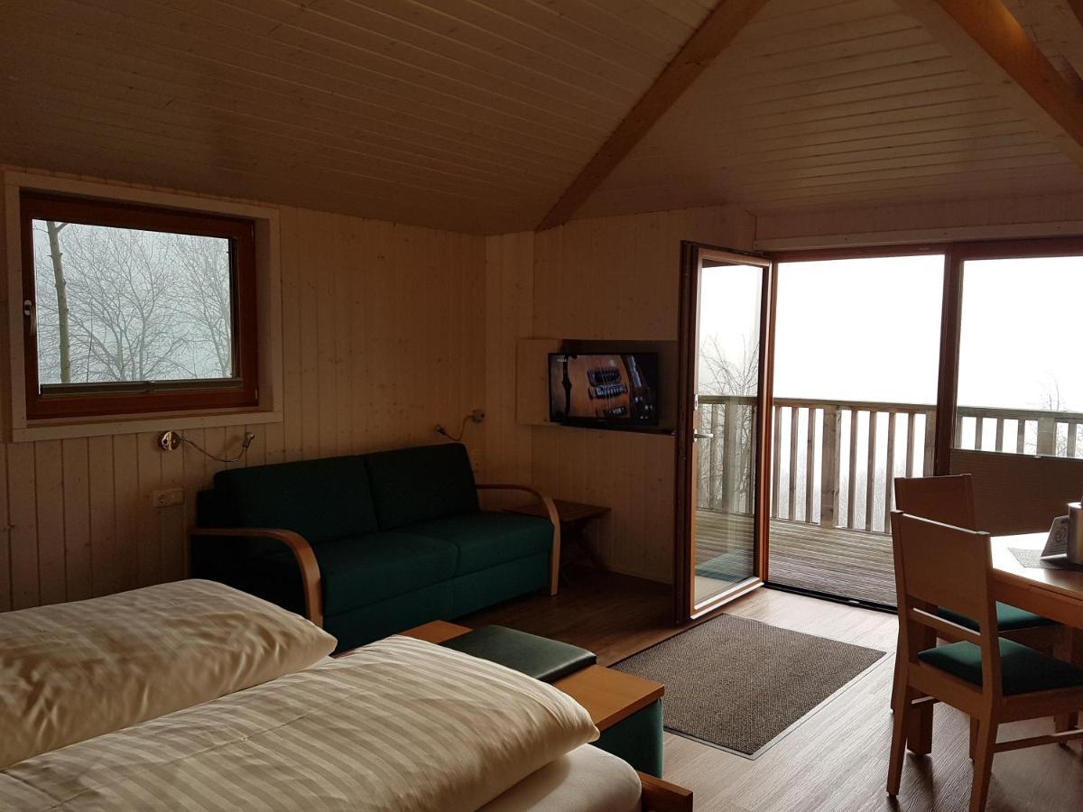 Hotel Waldquelle - Baumhaushotel Эрцен Экстерьер фото